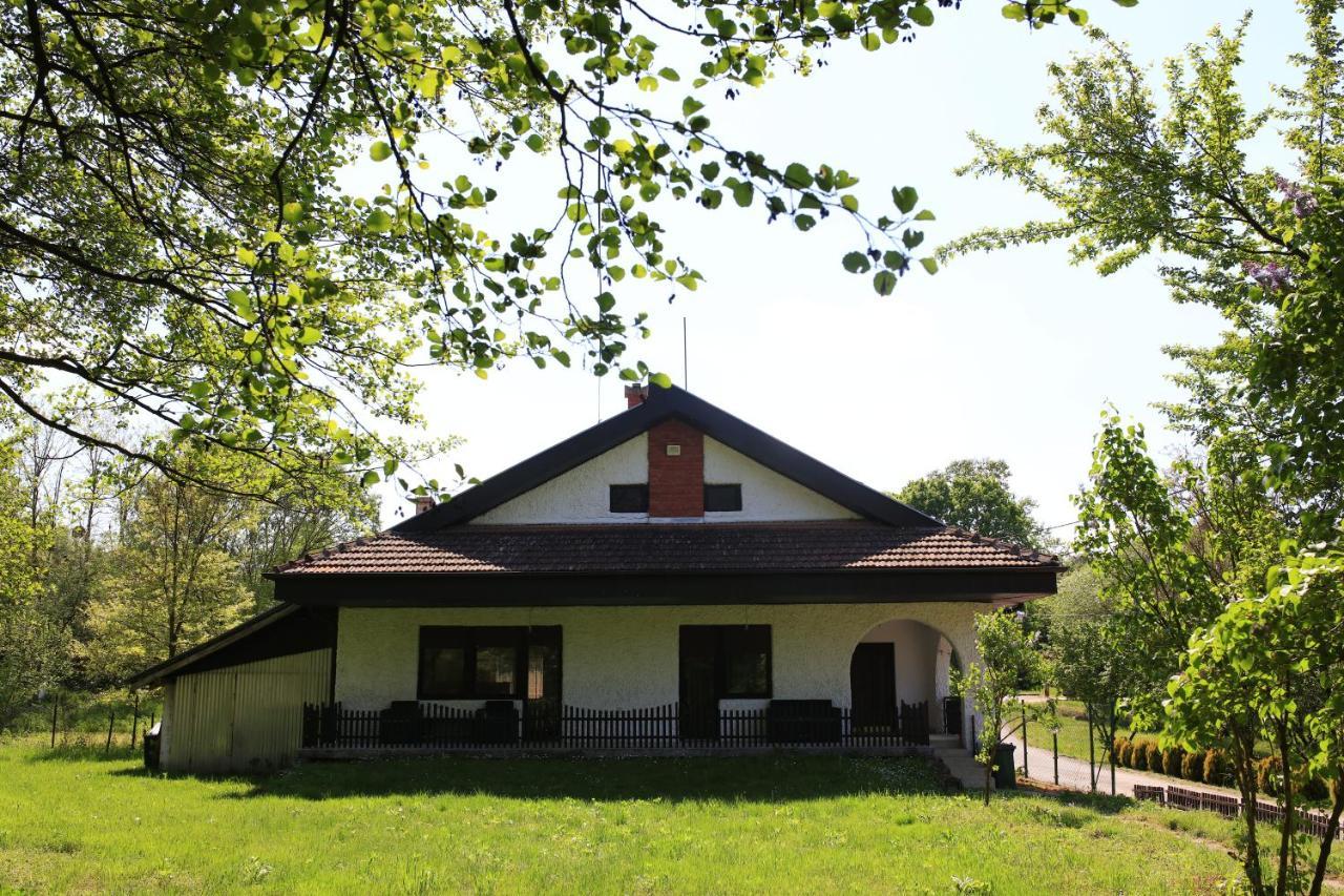 Amigosranch Villa Kruševac Buitenkant foto